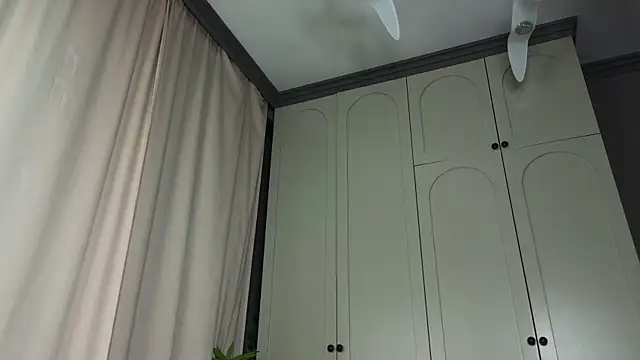tgirlfoxy Live XXX-chat