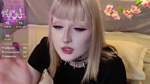 MilkMeSoftly Live XXX-Chat