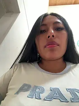 emmyjhonson07's Live XXX Chat