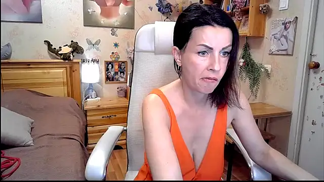 Kendra_Mom's Live XXX Chat