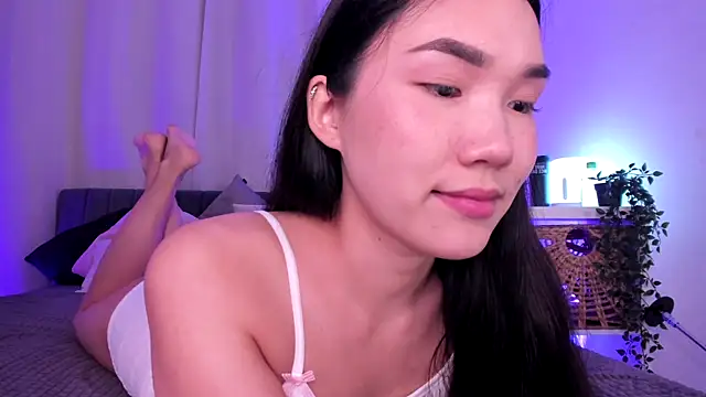 Chat +18 de Divine_Madeleine ao vivo