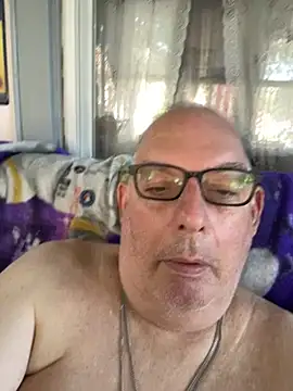 CharlieWeaver22 élő XXX-chatje