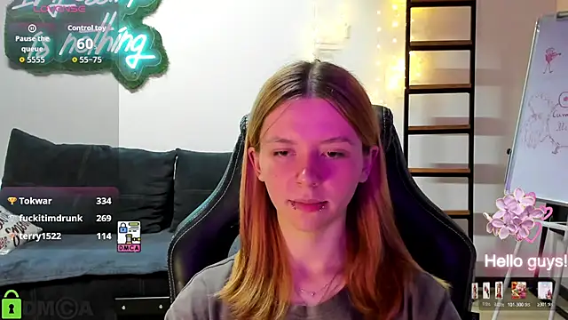 CarolInWonderland's Live XXX Chat