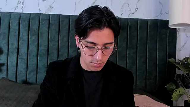 Andy_Joy_ Live XXX-Chat