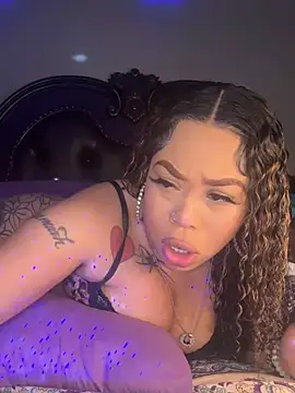 RenaThickAss' Live XXX Chat