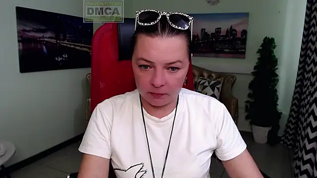 Lily_flower7's Live XXX Chat