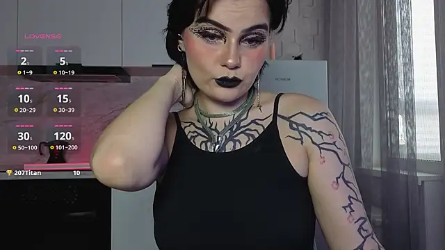IntrigueYourDay live XXX chat