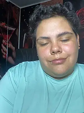 Hailey_CurvyのライブXXXチャット