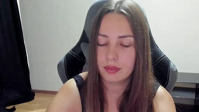 Chat +18 de Mia_shy1 ao vivo