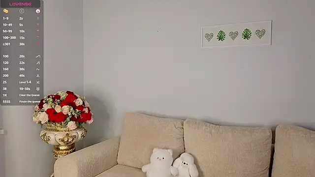Juuulia_ Adlı Modelin Canlı XXX Sohbeti