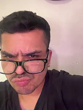 LatinBearX: απευθείας συνομιλία ΧΧΧ