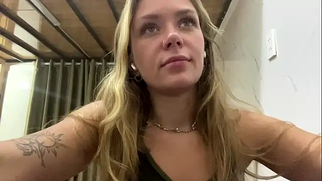 Chat XXX ao vivo de One_On_Mllion