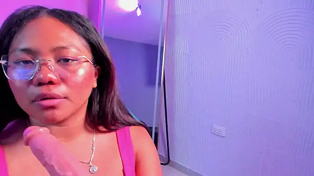 yeikafoxy's Live XXX Chat