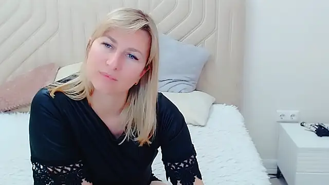 Chat XXX en directo de Incredible_Ariela