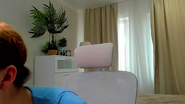 NaomiFess Chat XXX live