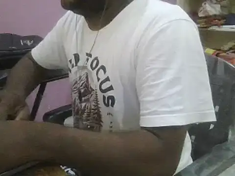 ITGuyhyd's Live XXX Chat