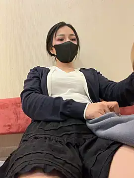 Linh_2004 live XXX chat