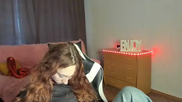 ModelGyrl live XXX chat