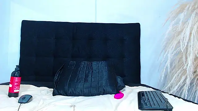 Chat +18 de srta_luciana ao vivo