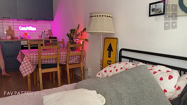 Red_OnTop Live XXX-Chat