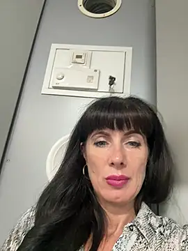 Živý XXX chat LadyLuxLover