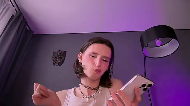 Niky_Long élő XXX-chatje