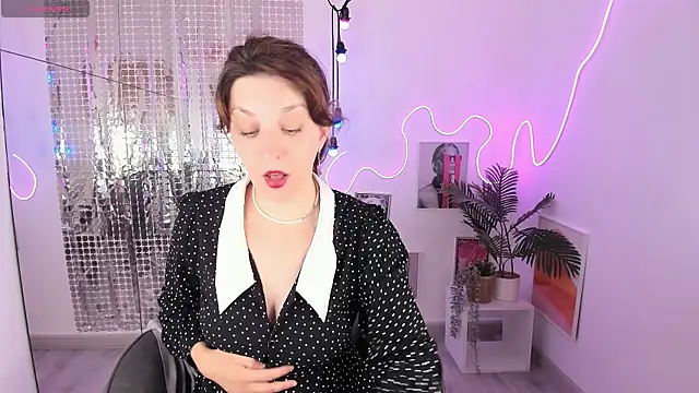 MargaretFatal's Live XXX Chat