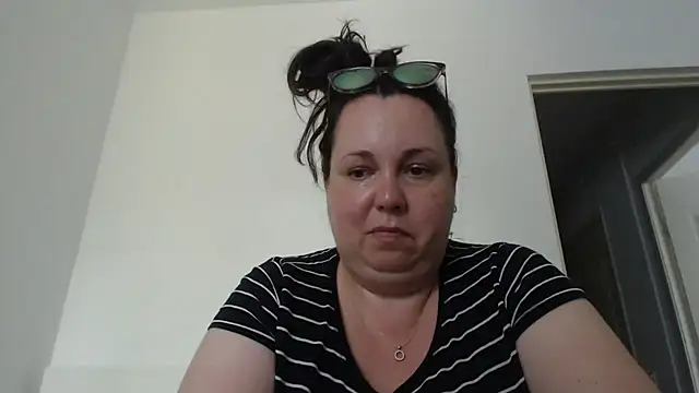 Chat +18 de WendyRhoades ao vivo