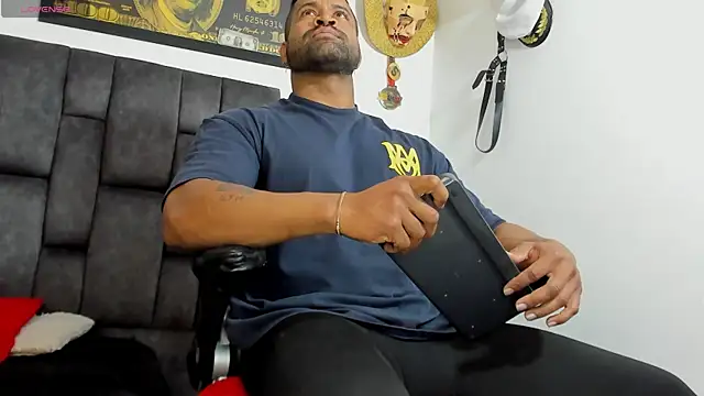 MattRodriguez9 라이브 XXX 채팅