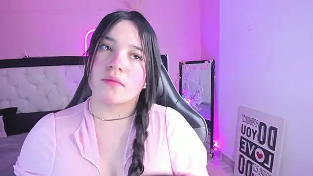 XXX chat uživo modela Julieth_Caandy