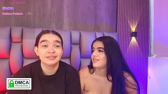 SOPHI_AND_NOAH's Live XXX Chat