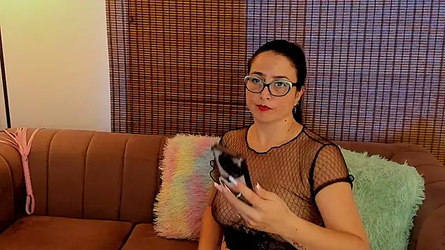 Chatroom XXX en direct de ariana_cross