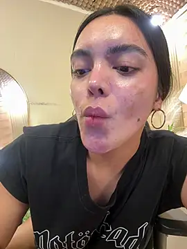 TS-SimplyTheBest Chat XXX live