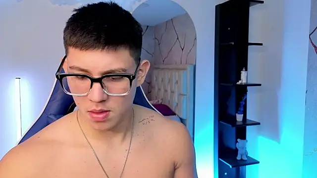 แชท XXX สดของ JamesCr_