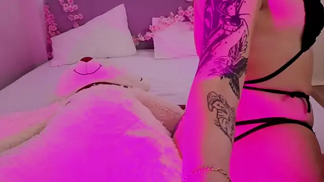ArmaniDaviss Adlı Modelin Canlı XXX Sohbeti