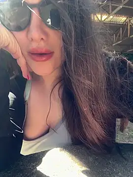 Elinatiranda's Live XXX Chat
