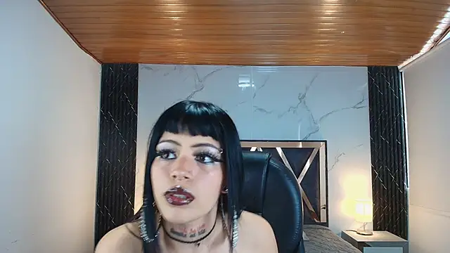Chat +18 de AuroraDiaz ao vivo