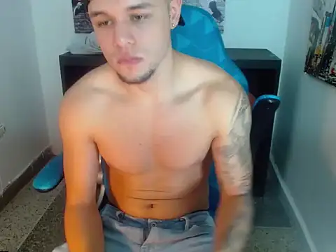 Brian_Adler Adlı Modelin Canlı XXX Sohbeti