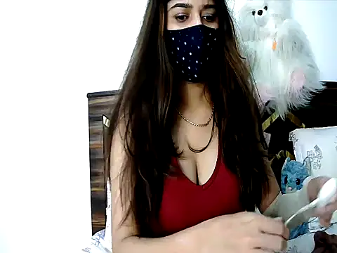 Gloie4u Adlı Modelin Canlı XXX Sohbeti