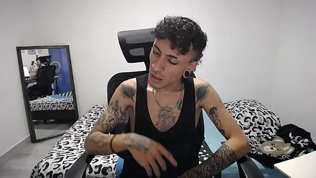 present_the_magic Live XXX Chat