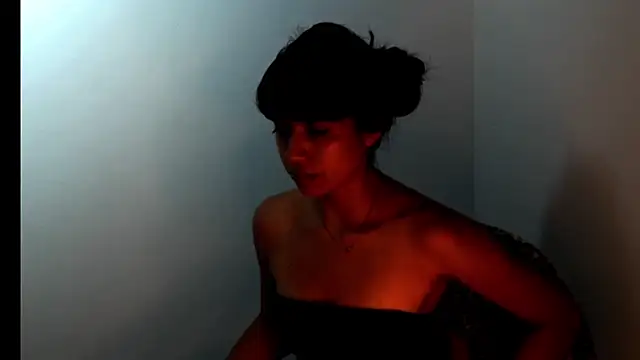 Онлайн чат XXX meganmiauu