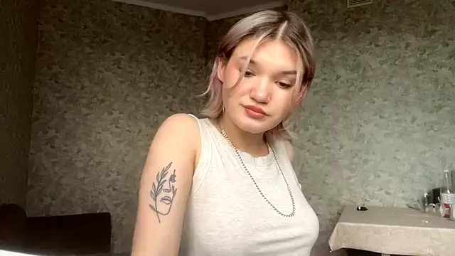 Онлайн чат XXX PearlyCafferky