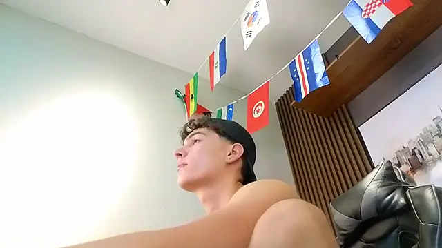 Esteban_Fire live XXX chat