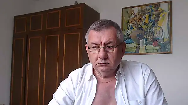 Онлайн чат XXX machomale3