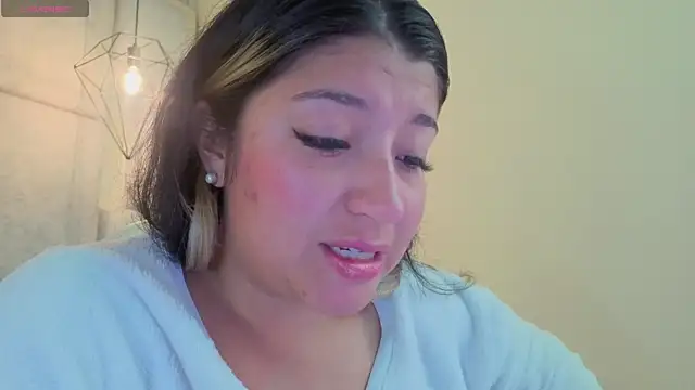 Dahiana_Dmour_'s Live XXX Chat