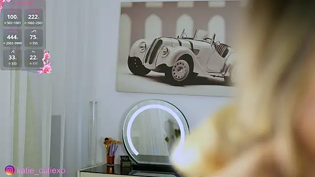 Онлайн чат XXX KatieCutieXooo