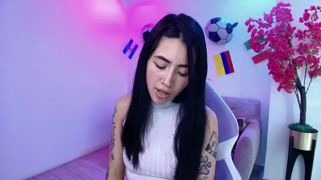 Rainy_doll's Live XXX Chat