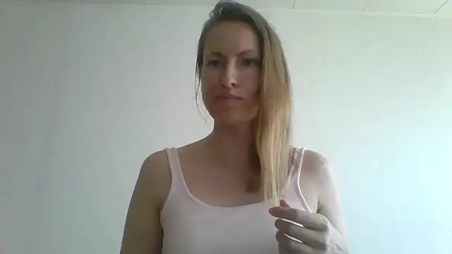 Онлайн чат XXX Nimetta
