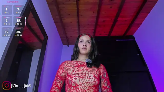 XXX chat uživo modela pau_live