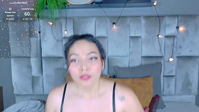 AnnieRouse__ 라이브 XXX 채팅